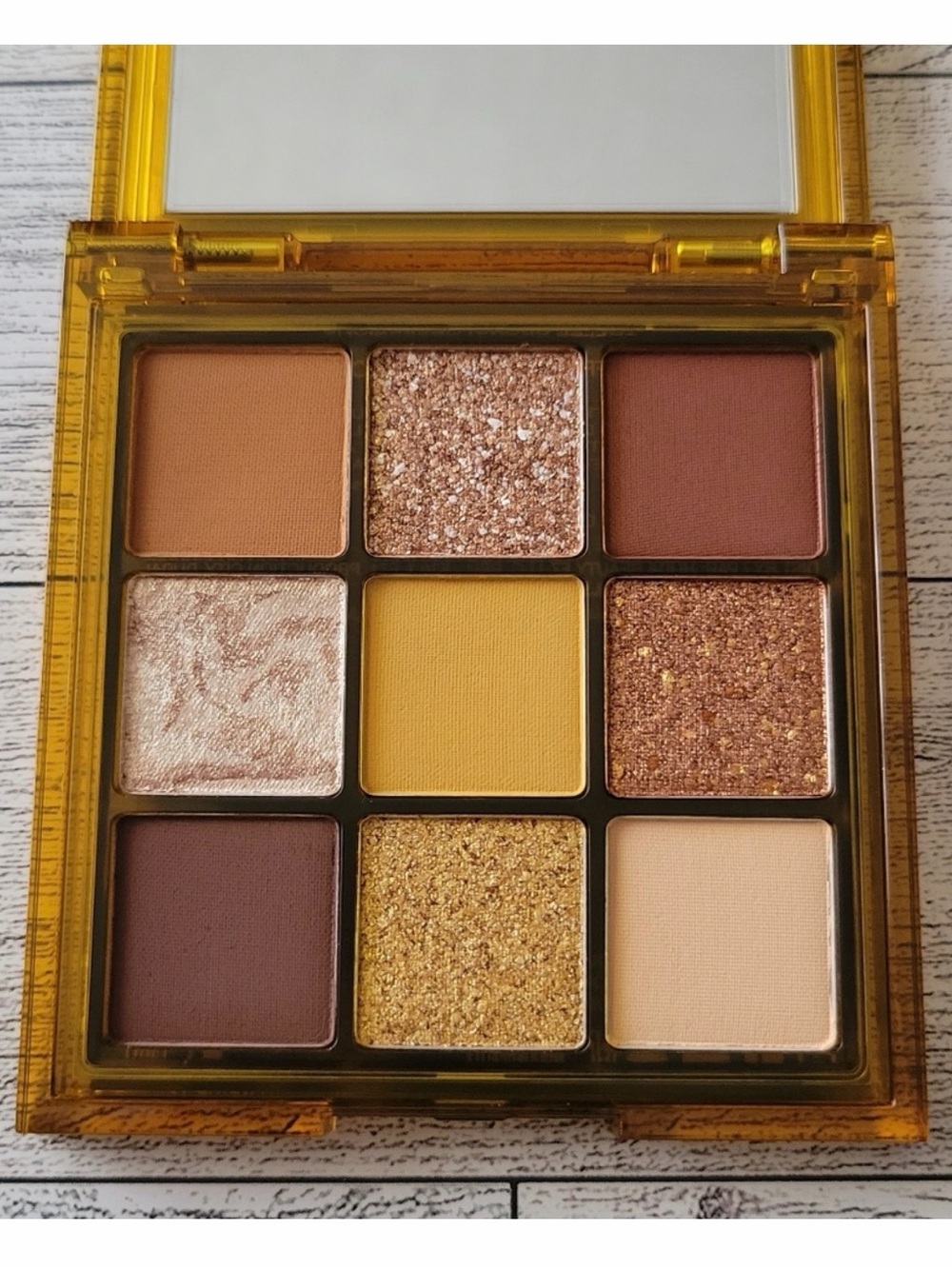 Huda Toffee Brown Obsessions Eyeshadow Palette New- New in Box